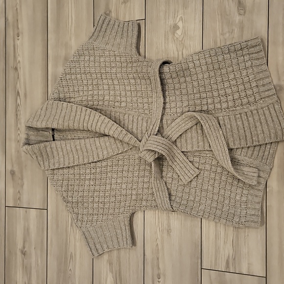 Hugo Boss Sweaters - Vintage BOSS Short sleeve cardigan